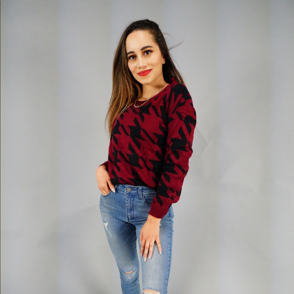 Cute burgundy sweater - Picture 1 of 1